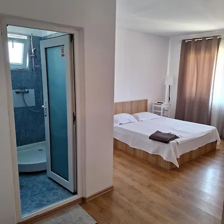 Sami كوستِنيست